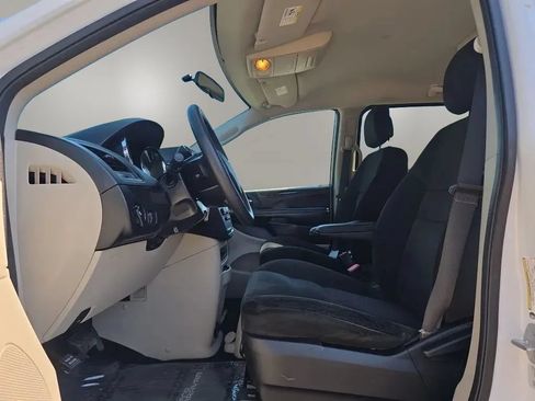 Used 2016 Dodge Grand Caravan SE w/ Quick Order Package 29E SE FWD image 14
