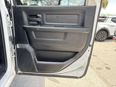 Used 2018 RAM 2500 Tradesman w/ Chrome Appearance Group AWD/4WD image 26