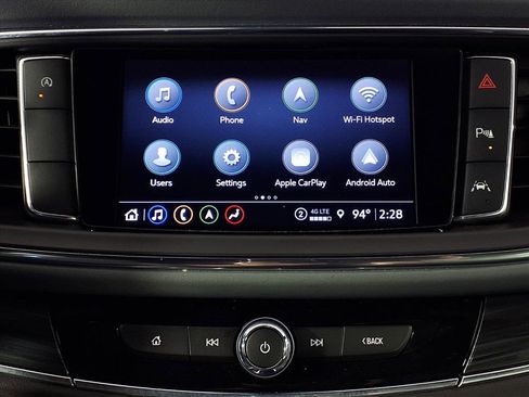 Used 2024 Buick Enclave Premium image 13