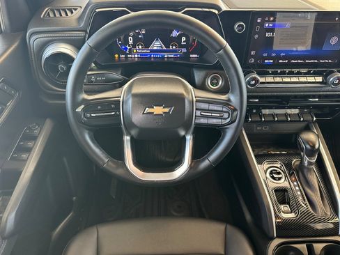 Used 2024 Chevrolet Colorado LT w/ LT Convenience Package III AWD/4WD image 14