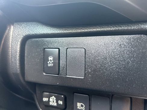 Used 2022 Toyota Tacoma SR5 RWD image 18