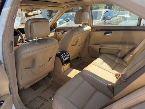 Used 2011 Mercedes-Benz S 550 image 18