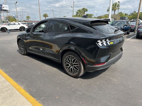 Used 2025 Ford Mustang Mach-E Premium image 5