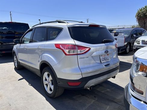 Used 2013 Ford Escape SE image 37