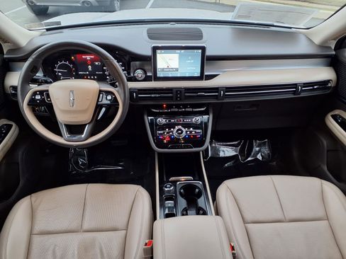 Certified 2022 Lincoln Corsair AWD w/ Premium Package image 13