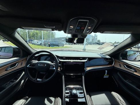 New 2026 Jeep Grand Cherokee L Summit AWD/4WD image 13