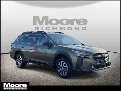 Used 2025 Subaru Outback Premium w/ Popular Package #1A image 1