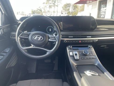 Used 2024 Hyundai Palisade Calligraphy image 16