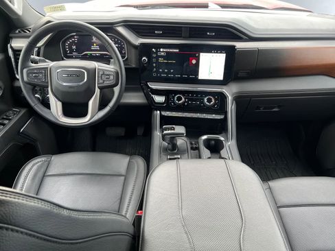 Used 2024 GMC Sierra 1500 Denali image 5
