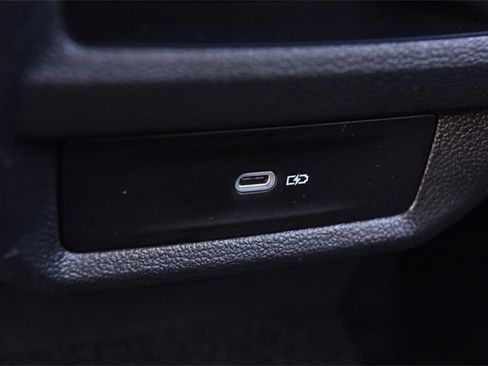 Used 2024 Volkswagen Taos SEL image 25