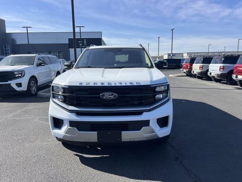 Certified 2025 Ford Expedition Platinum w/ Driver's Package image 2