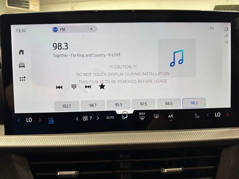 New 2026 Ford Explorer Platinum image 24