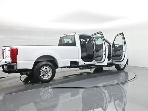 New 2026 Ford F350 XL w/ XL Chrome Package RWD image 5