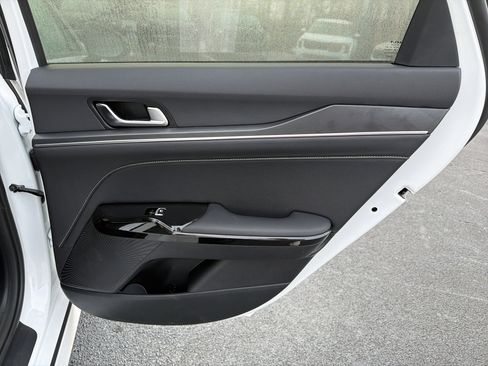 Used 2025 Kia K5 GT-Line w/ GT-Line Premium Package image 16