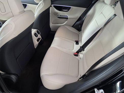 New 2026 Mercedes-Benz GLC 300 image 10