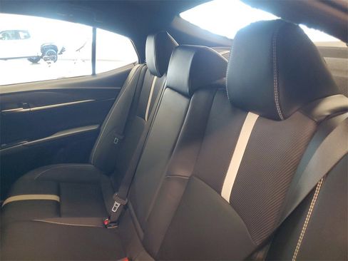 Used 2025 Toyota Camry SE image 12