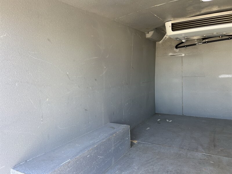 Used 2016 Ford Transit 150 130 Low Roof RWD image 11