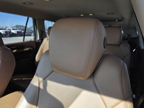 Used 2014 Buick Enclave Leather image 23