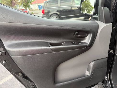 Used 2021 Nissan NV200 SV w/ Sliding Door Glass Package FWD image 13