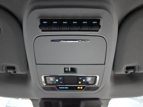 Used 2023 Ford F250 Lariat w/ Tremor Off-Road Package image 25