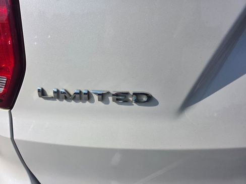 Used 2018 Ford Explorer Limited w/ Equipment Group 301A image 15