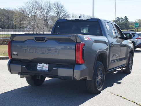 Used 2024 Toyota Tundra SR5 w/ SR5 Convenience Package AWD/4WD image 17