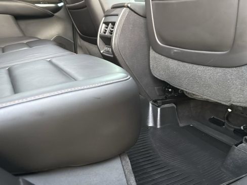 Used 2019 Cadillac XT4 Sport image 27