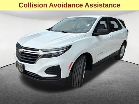 Used 2022 Chevrolet Equinox LS AWD/4WD image 5