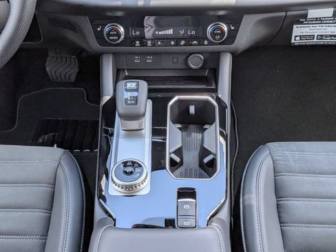 New 2026 Mitsubishi Outlander SE FWD image 17