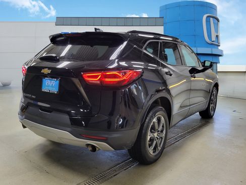 Used 2023 Chevrolet Blazer LT AWD/4WD image 5
