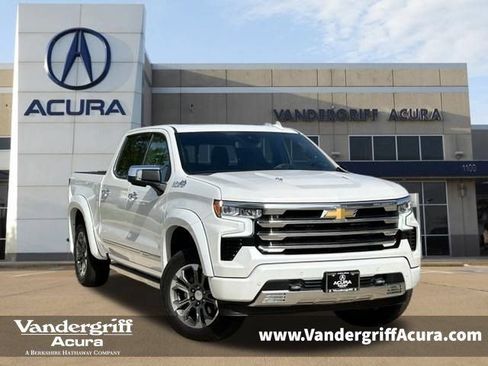 Used 2024 Chevrolet Silverado 1500 High Country AWD/4WD image 1
