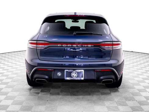 Certified 2023 Porsche Macan AWD/4WD image 10