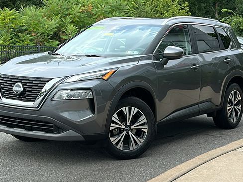Certified 2023 Nissan Rogue SV w/ SV Premium B Package AWD/4WD image 1