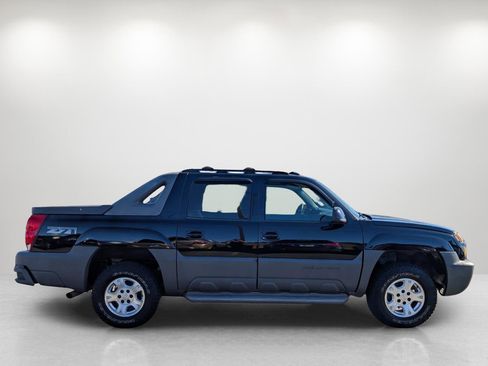 Used 2002 Chevrolet Avalanche 4x4 w/ Off-Road Suspension Pkg image 4