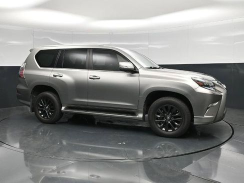 Used 2023 Lexus GX 460 Premium AWD/4WD image 3