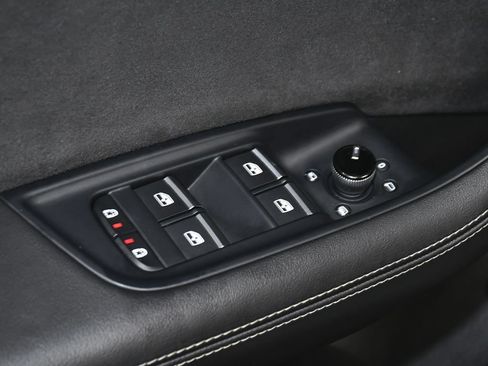 Used 2023 Audi SQ8 Premium Plus w/ Executive Package AWD/4WD image 10