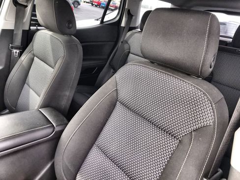 Used 2023 GMC Acadia SLE w/ Driver Convenience Package image 11