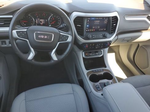 Certified 2023 GMC Acadia SLE w/ Driver Convenience Package AWD/4WD image 12