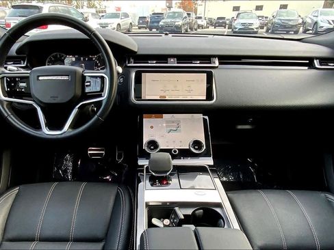 Used 2023 Land Rover Range Rover Velar R-Dynamic S image 13