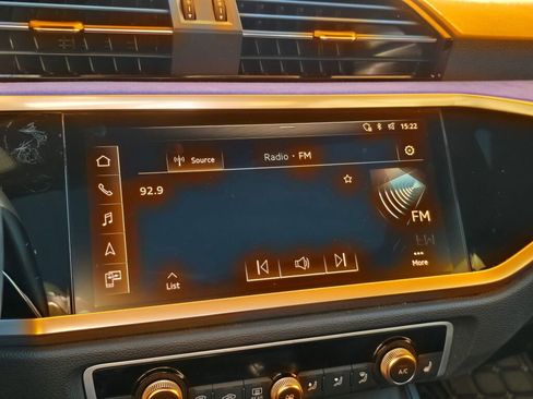 Used 2019 Audi Q3 2.0T Premium Plus w/ Premium Plus Package image 23