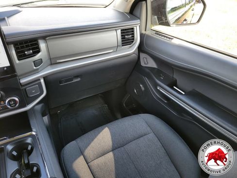 Used 2024 Ford Expedition Max XLT RWD image 22