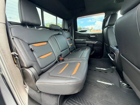 Used 2020 GMC Sierra 1500 AT4 w/ AT4 Premium Package AWD/4WD image 23