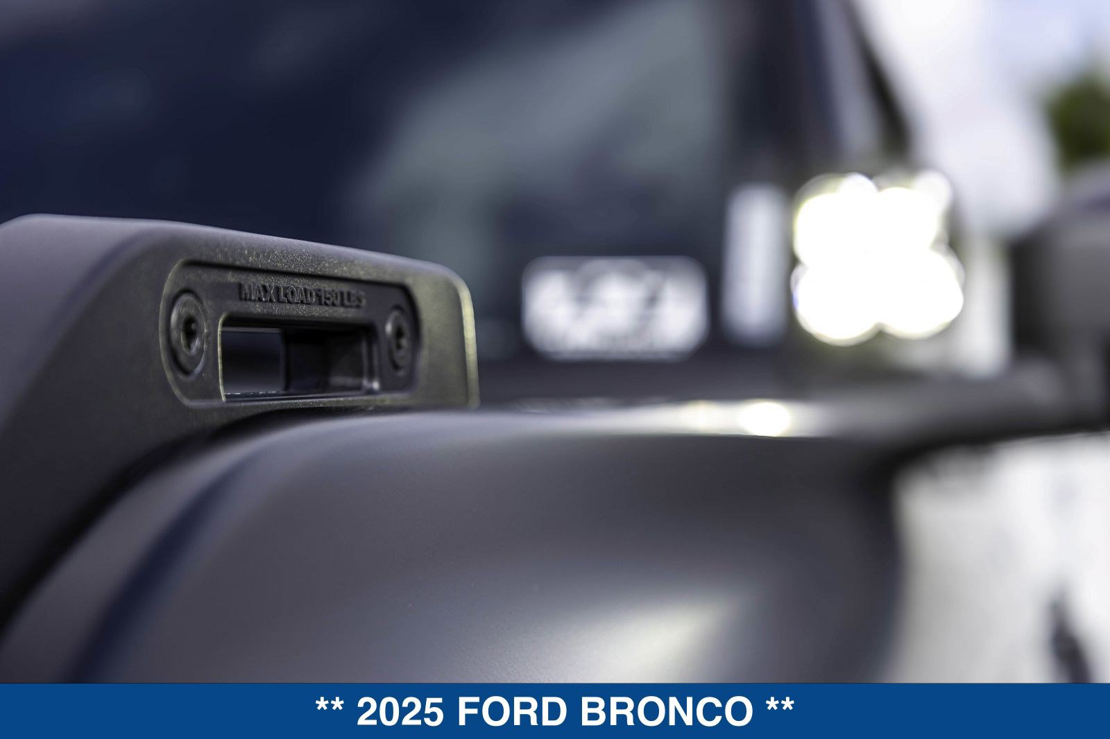 Used 2025 Ford Bronco Badlands AWD/4WD image 19