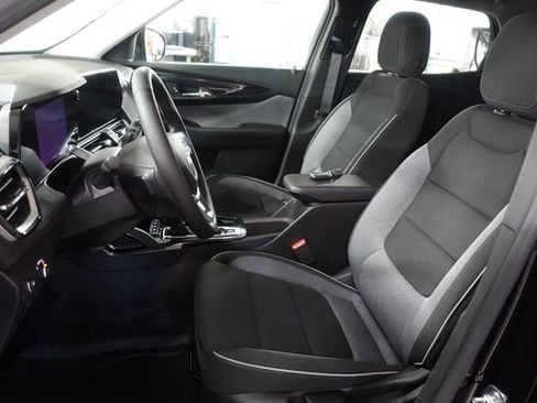 New 2026 Chevrolet TrailBlazer LT w/ LT Cold Weather Package FWD image 10