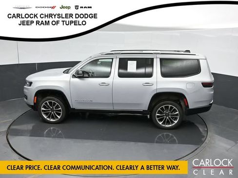 Used 2025 Jeep Wagoneer Series III w/ Premium Group I AWD/4WD image 35