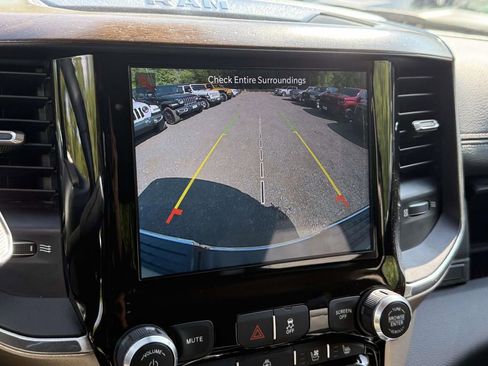 Used 2022 RAM 2500 Laramie AWD/4WD image 31