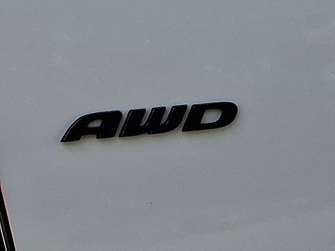 Used 2023 Chrysler 300 Touring L w/ Popular Equipment Group image 31