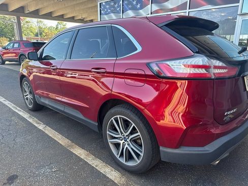 Used 2019 Ford Edge Titanium FWD image 5