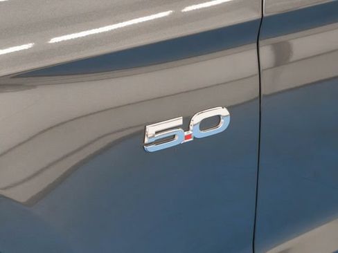 Used 2016 Ford Mustang GT Premium RWD image 3