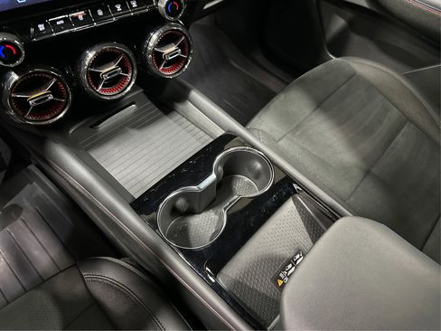 Used 2025 Chevrolet Blazer EV RS AWD/4WD image 16